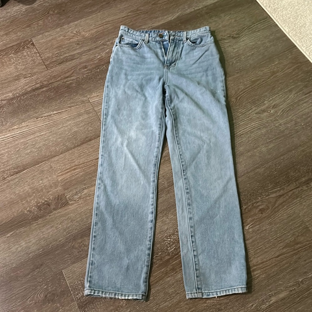 Woman’s Billabong size 25 Jeans - excellent condition